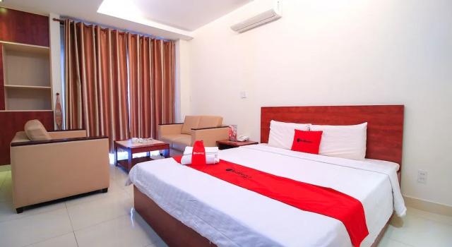 RedDoorz Plus @ Tran Phu, Забронировать Отель Отели Вунгтау с парковкой, рядом с Ho May Culture and Ecotourism Park, Парковка