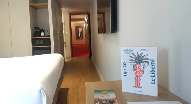 Номер Deluxe Grand Hôtel Dauphiné Toulon, Boutique Hôtel & Suites