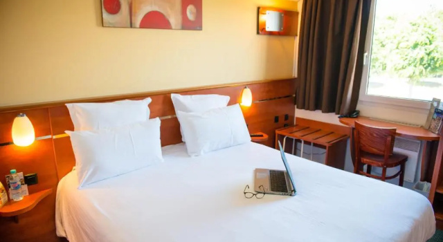 Двухместный номер Standard Brit Hotel Blois - Le Préma