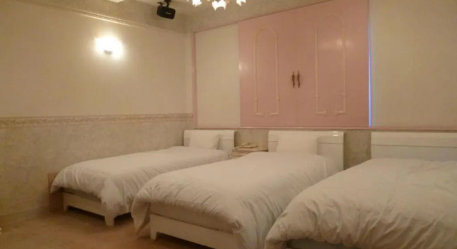 Трёхместный номер Standard Hotel Sha La La
