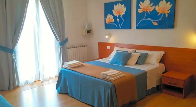Venice Airport Room
