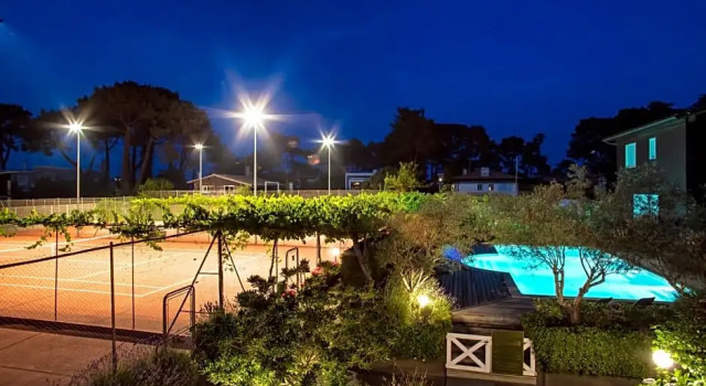 Hotel Résidence Le Sporting, Rezerwuj Hotel Lege-Cap-Ferret Cap Ferret Peninsula