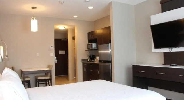 Одноместный номер Superior Holiday Inn Express & Suites Cold Lake by IHG