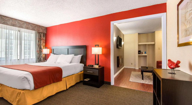 Двухместный люкс Quality Inn & Suites 5585 Ambler Drive Mississauga Ontario