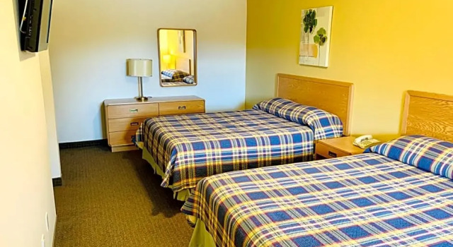Номер Classic Toronto Lakeshore Hotel