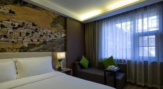 Номер Standard с видом на внутренний двор Atour Hotel Chengdu Wuhou Temple Kuan Zhai Alleys