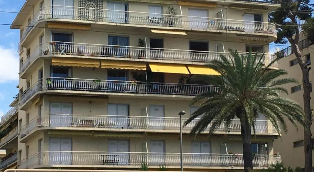 Fantastic sea view for this 2 bedroom up to 6 people 327