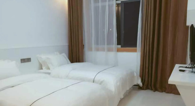 No.8 Gingko Inn