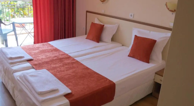 Двухместный номер Standard с балконом Family Hotel Dayana Beach