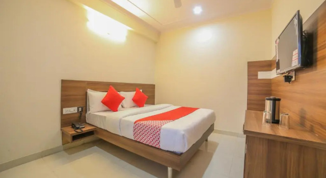 Номер Deluxe OYO 24565 Hotel Morgan