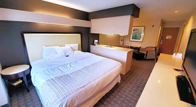 Люкс Standard Americas Best Value Inn & Suites Racine