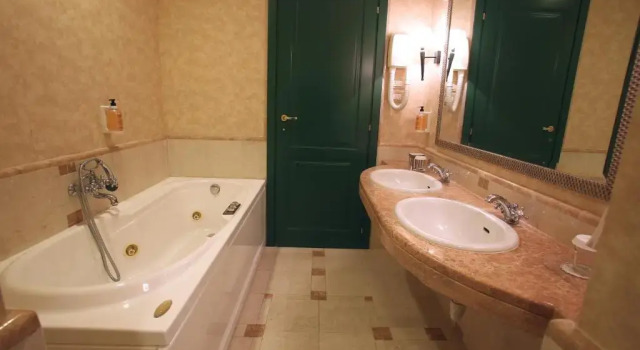 Люкс Deluxe Relais La Fattoria