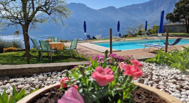 Апартаменты Residence Celeste Lake View Apartments