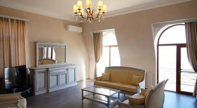 Shihov Hotel