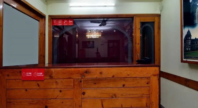 Hotel Majestic Deluxe Lodging by OYO Rooms