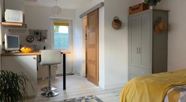 Студия The Beehive - Self Contained Studio by the Sea (Adults Only)