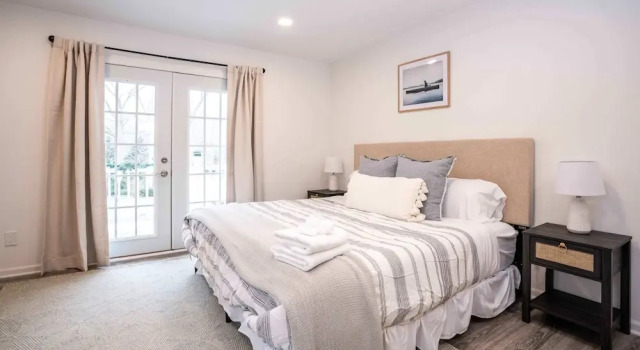 The Greystone - Stay for 12!, Réserver Maison de vacances Lake Geneva 