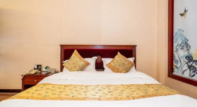 Люкс Deluxe Y. H. Continental Grand Hotel