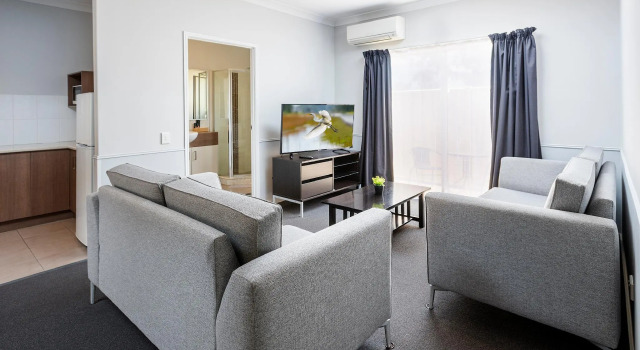 Апартаменты Roma Inland Motor Inn