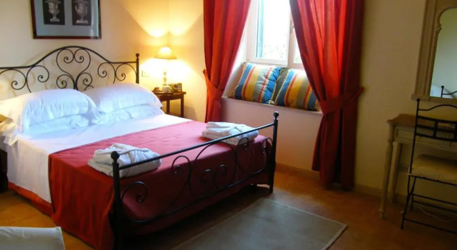 Люкс с видом на сад Casale DI Tormaggiore Villa And Country Suites