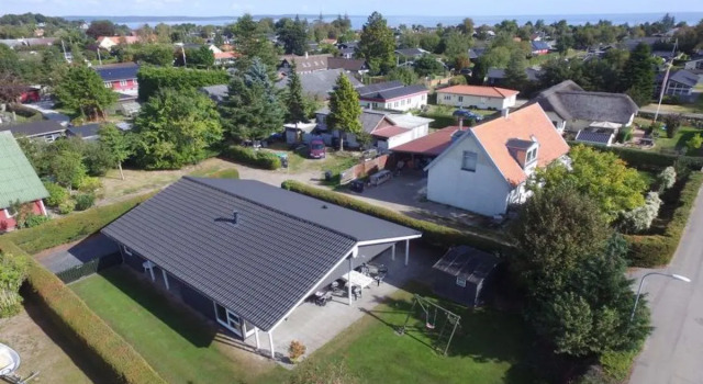 Holiday Home Tord - 350m from the sea by Interhome, Book Hotel Hotels in Børkop with Parking, Parking