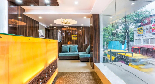Fabhotel Crown Heights