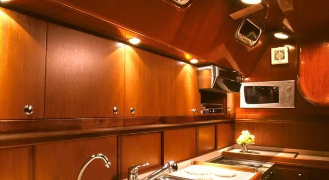 Italo Sailing Yacht, Забронировать Отель Кальяри Южная Сардиния, рядом с Национальный археологический музей