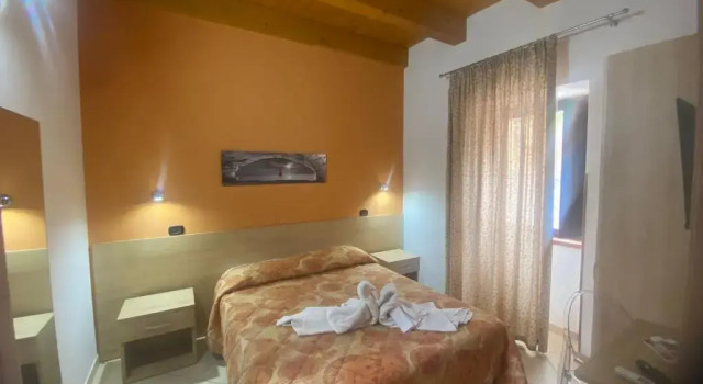 MANDANICI :Borgo Marsalini, Book Hotel Cheap Hotels in Sicily