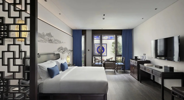 Двухместный номер Premium с балконом San Po Hotel
