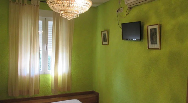 Hostal Pradillo, จอง โรงแรม Mostoles แคว้นมาดริด