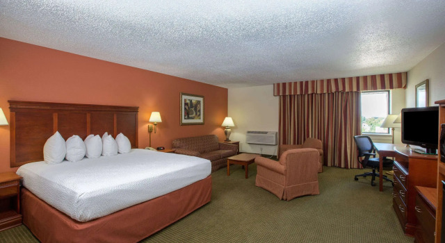 AmericInn Hotel & Suites Omaha, Rezerwuj Hotel Hotele w Omaha z basenem, Basen