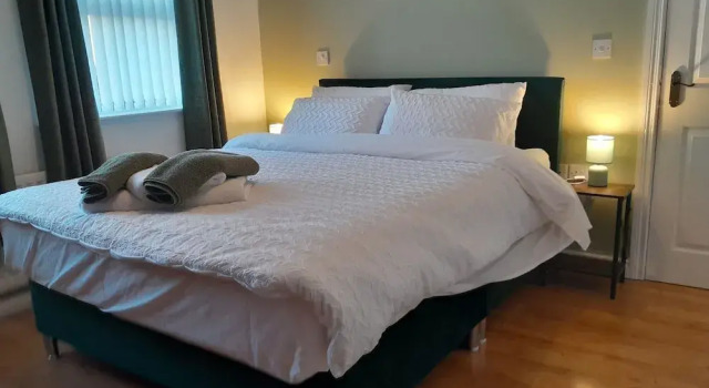 Tranquil Retreat Close to the Coast, Забронировать Дом для отпуска Виллы Графства Лондондерри, Вилла