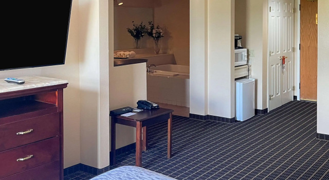 Magnuson Grand Hotel Madison, Varaa Hotelli Madison Wisconsin