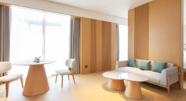 Люкс Deluxe JI Hotel (Yichang Zhongnan Lu Road Changjiang Square)