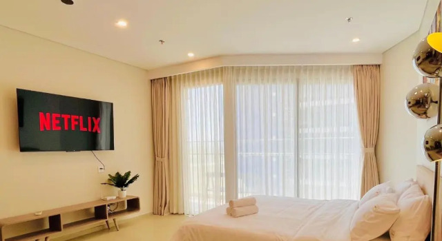 Апартаменты BIG SALE Louis&Jack Homie Studio 50m2 with Balcony
