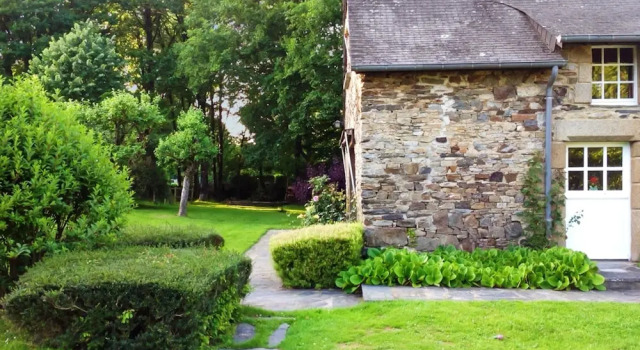 House With 4 Bedrooms in Guipry, With Indoor Pool, Enclosed Garden and, Rezerwuj Hotel  
