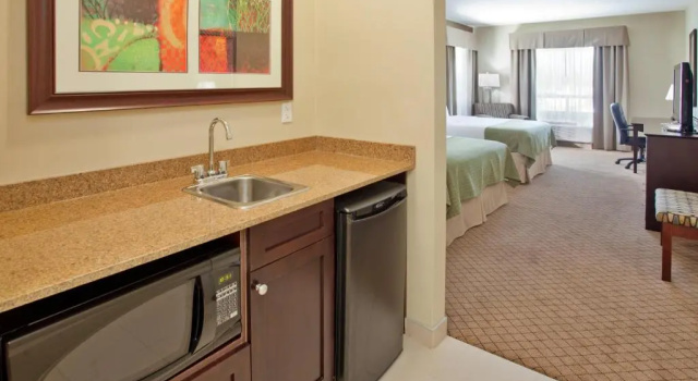 Номер Deluxe Holiday Inn Hotel and Suites-Kamloops by IHG