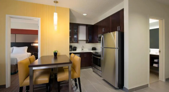 Люкс Residence Inn by Marriott Calgary South