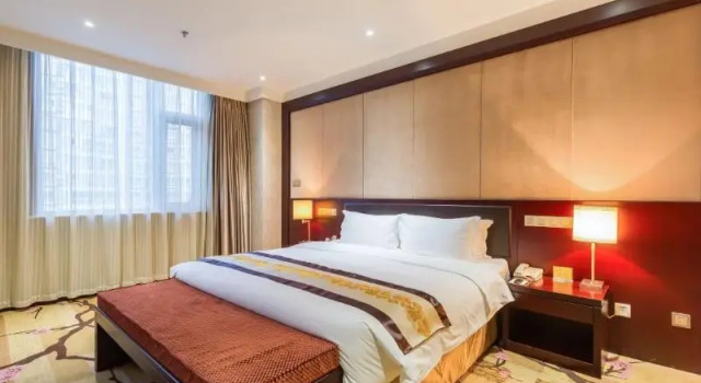 Двухместный номер Standard Junyi Runhua Hotel