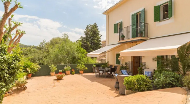 Коттедж Charming Country House in Esporlas