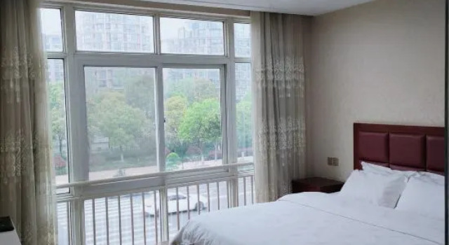 Люкс Deluxe Yancheng Hengda Business Hotel