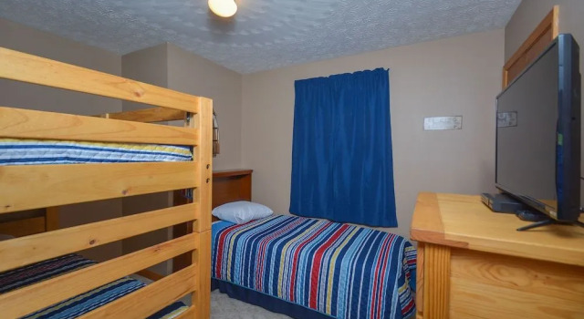 Just About Paradise by Taylor Made Deep Creek, Book Hotel Oakland Maryland