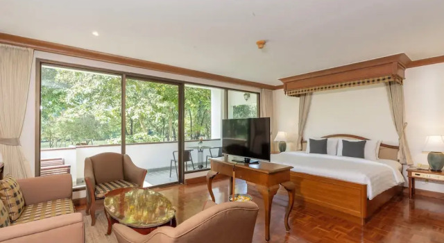 Четырёхместный номер Deluxe с видом на реку Comsaed River Kwai Resort