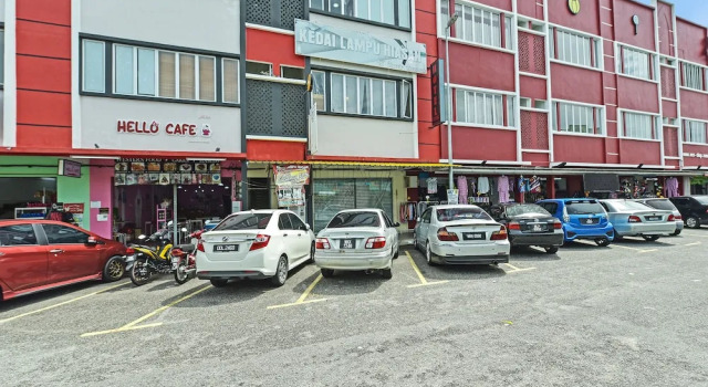 OYO 90431 Cz Hotel, Prenota Hotel Pasir Puteh Kelantan
