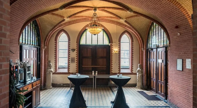 Conferentiecentrum Hotel Bovendonk, Buchen Sie Hotel Hotels in Nordbrabant mit Parkplatz, Parkplätze