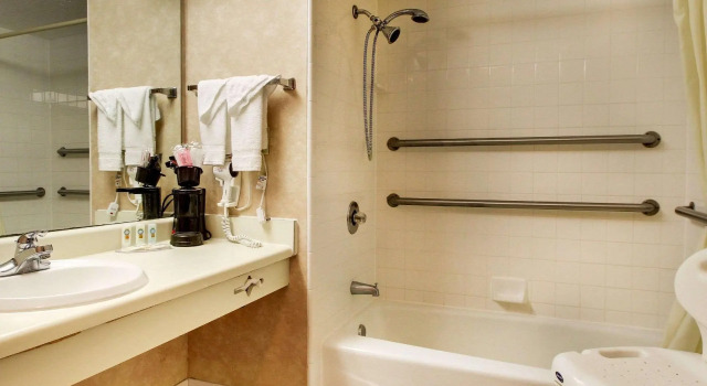Двухместный номер Standard Rodeway Inn North