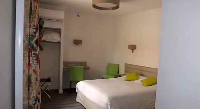Номер Standard Logis Hotel Le Parc