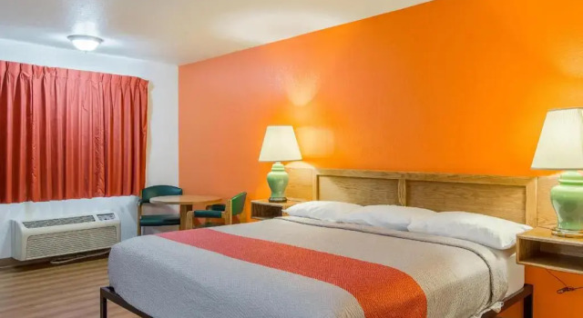 Motel 6 Troy