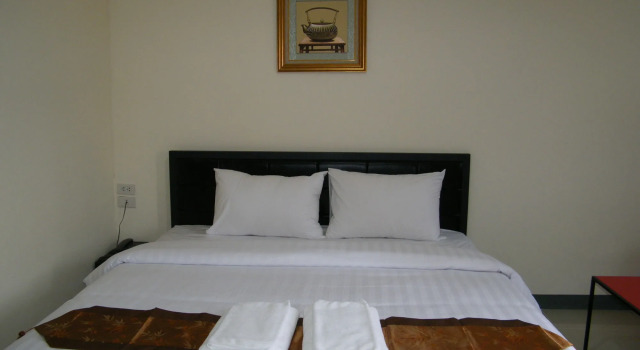 Fun Dee Mansion, Varaa Hotelli Hotellit North-Eastern Thailand pysäköinnillä, Pysäköinti
