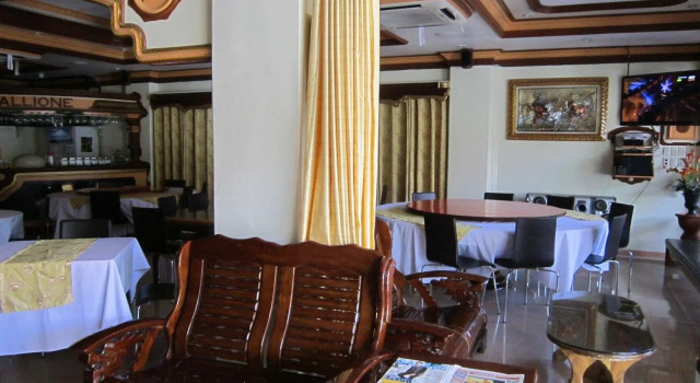 Golden Stallion Suites, Prenota Hotel Hotel a Mindanao con parcheggio, Parcheggio